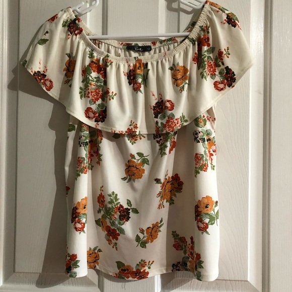 Cute Floral blouse size large Pinc